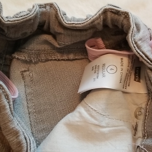 Girl's Light Gray Denim Levi's Pink Sequins Size 4 - Picture 4 of 7
